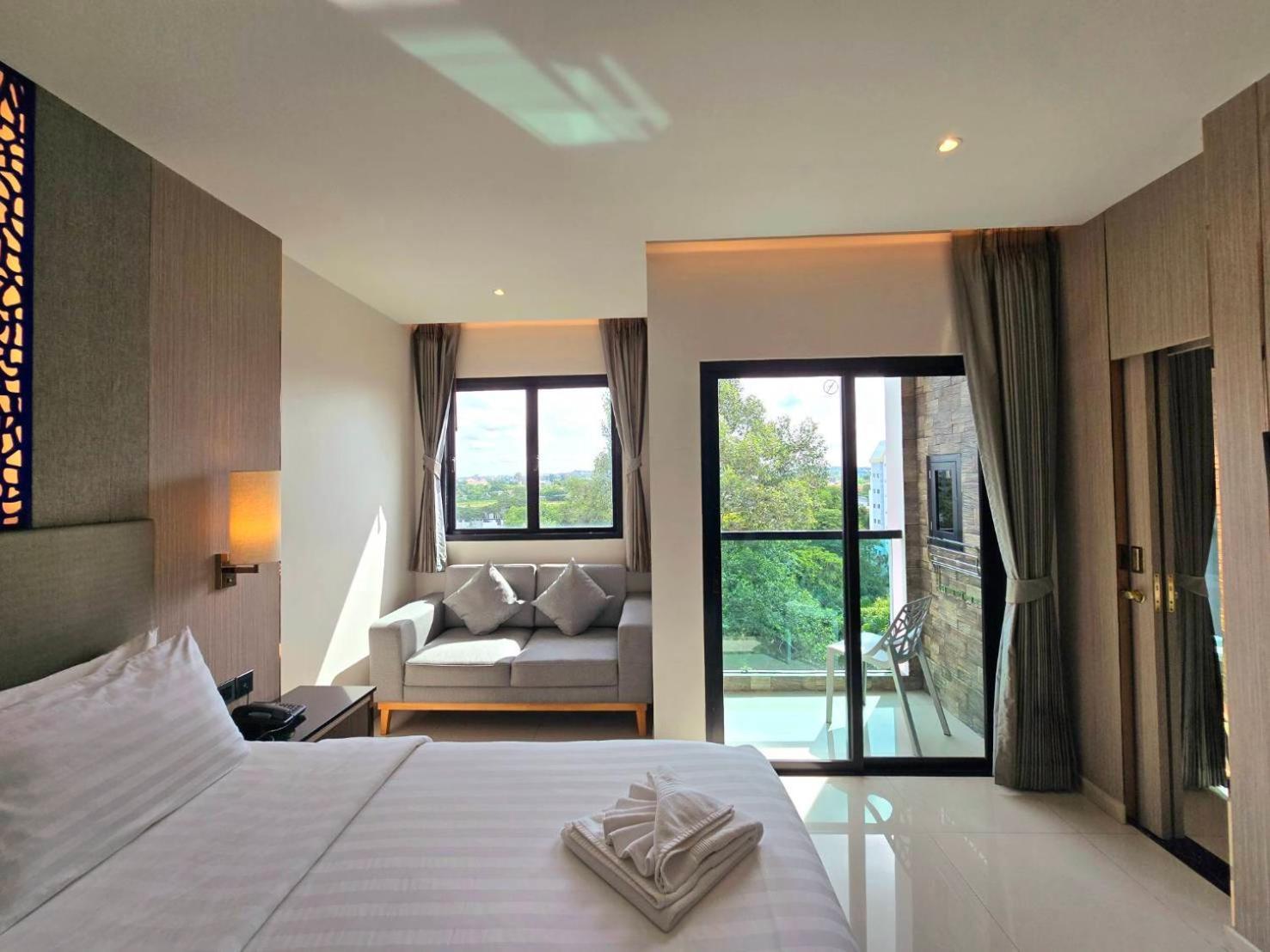 The Tj Hotel Jomtien Екстериор снимка