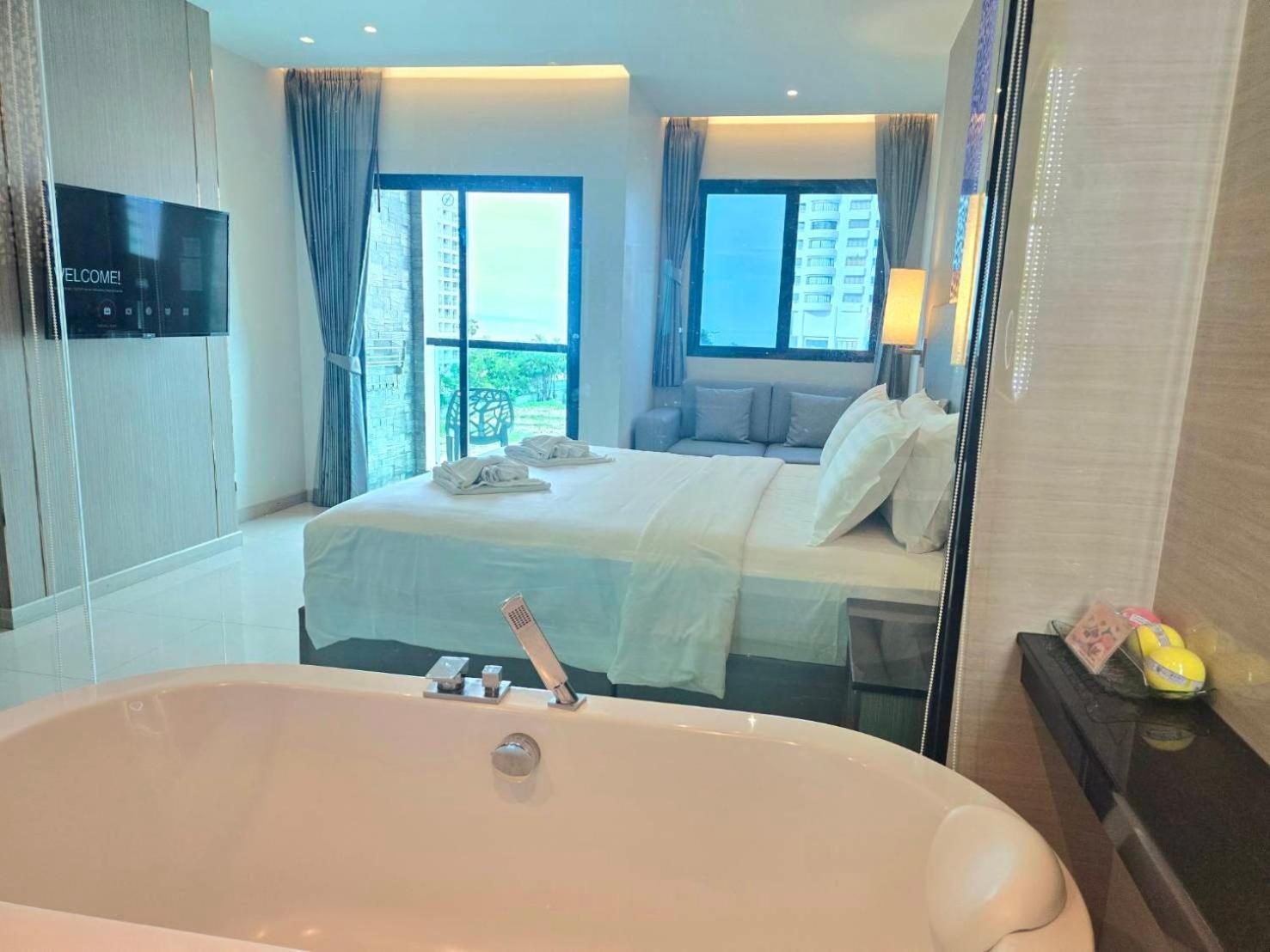 The Tj Hotel Jomtien Екстериор снимка