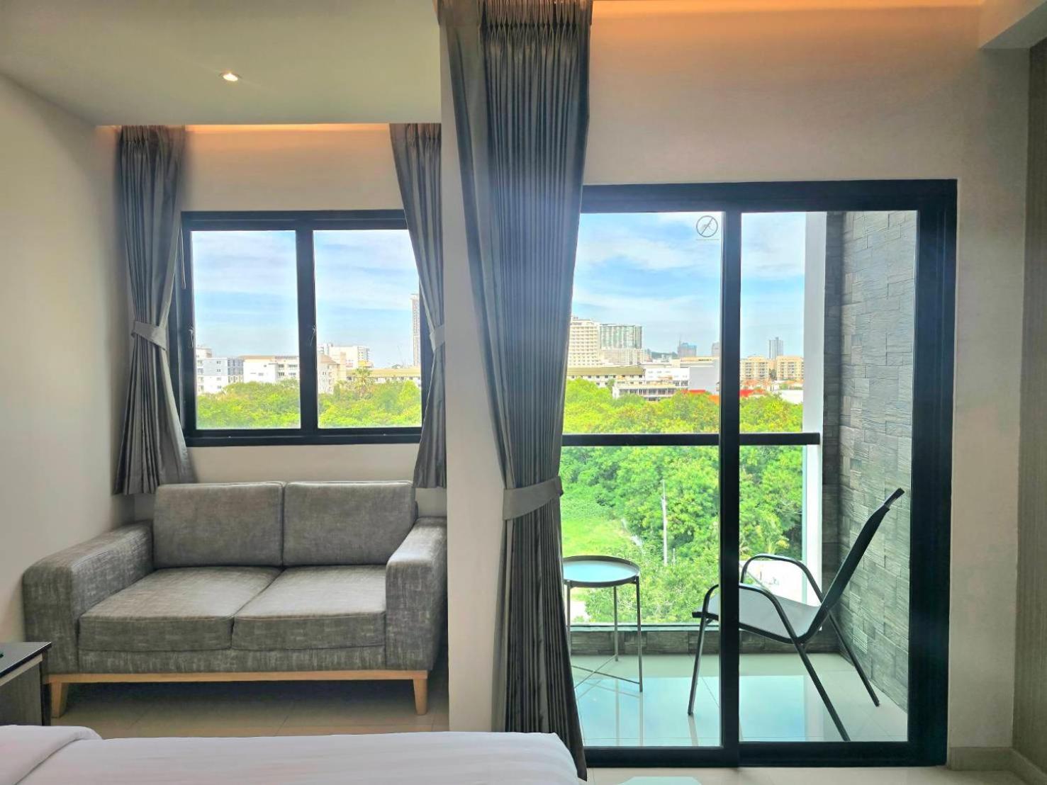 The Tj Hotel Jomtien Екстериор снимка