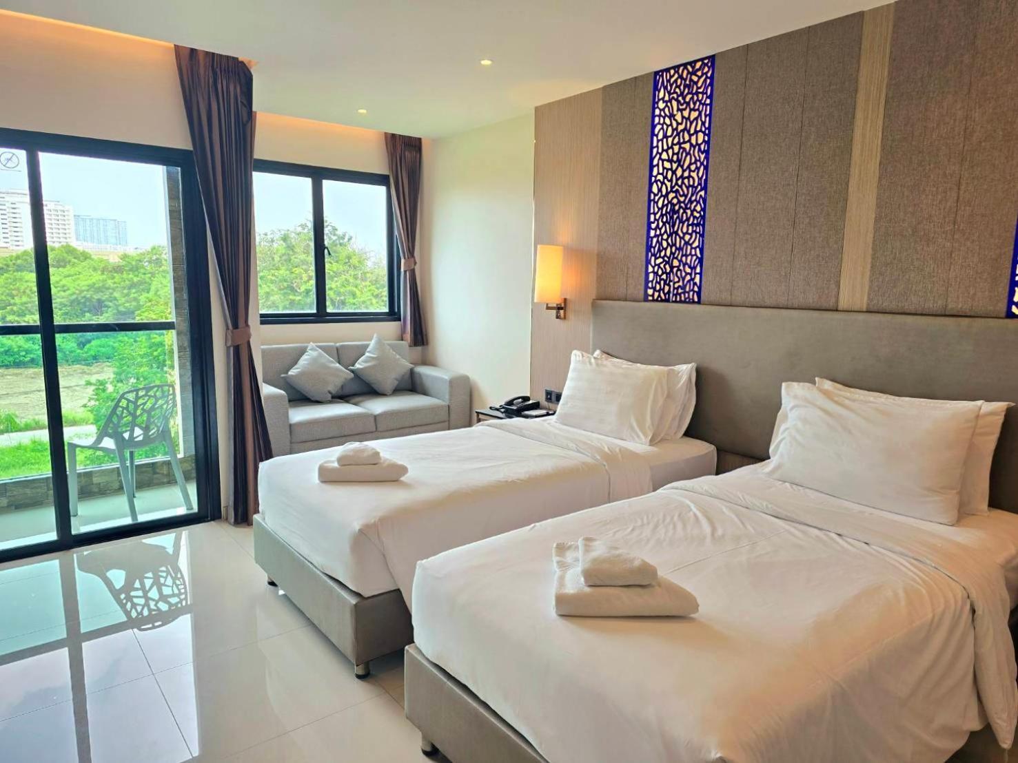 The Tj Hotel Jomtien Екстериор снимка